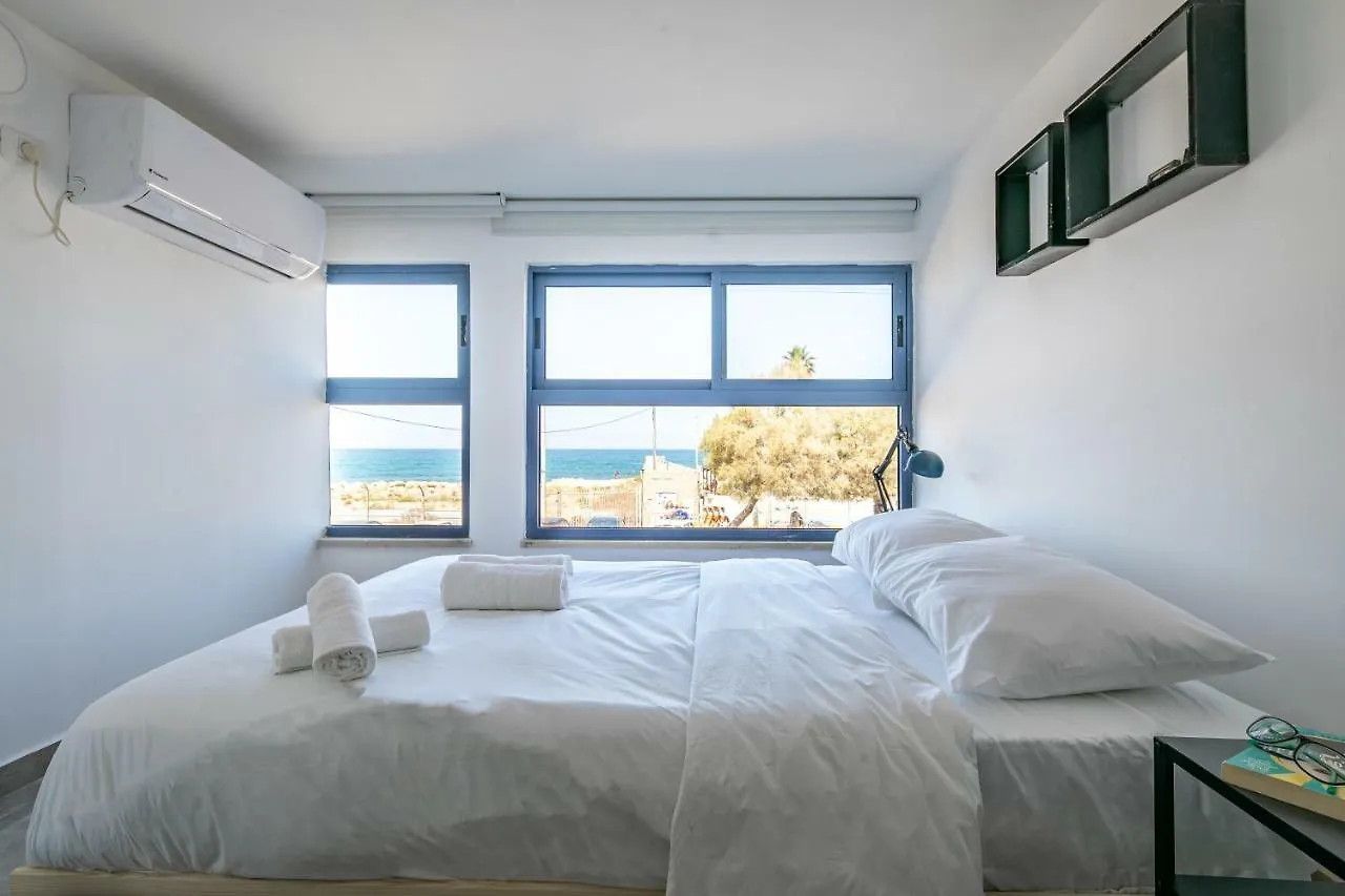 דירה Port City Haifa - Bat Galim Oceanfront Luxury - Mamad ישראל