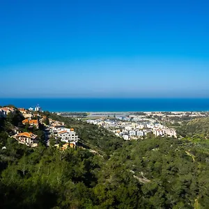 אחוזת בריאות וים Health And Sea Forest Lodge